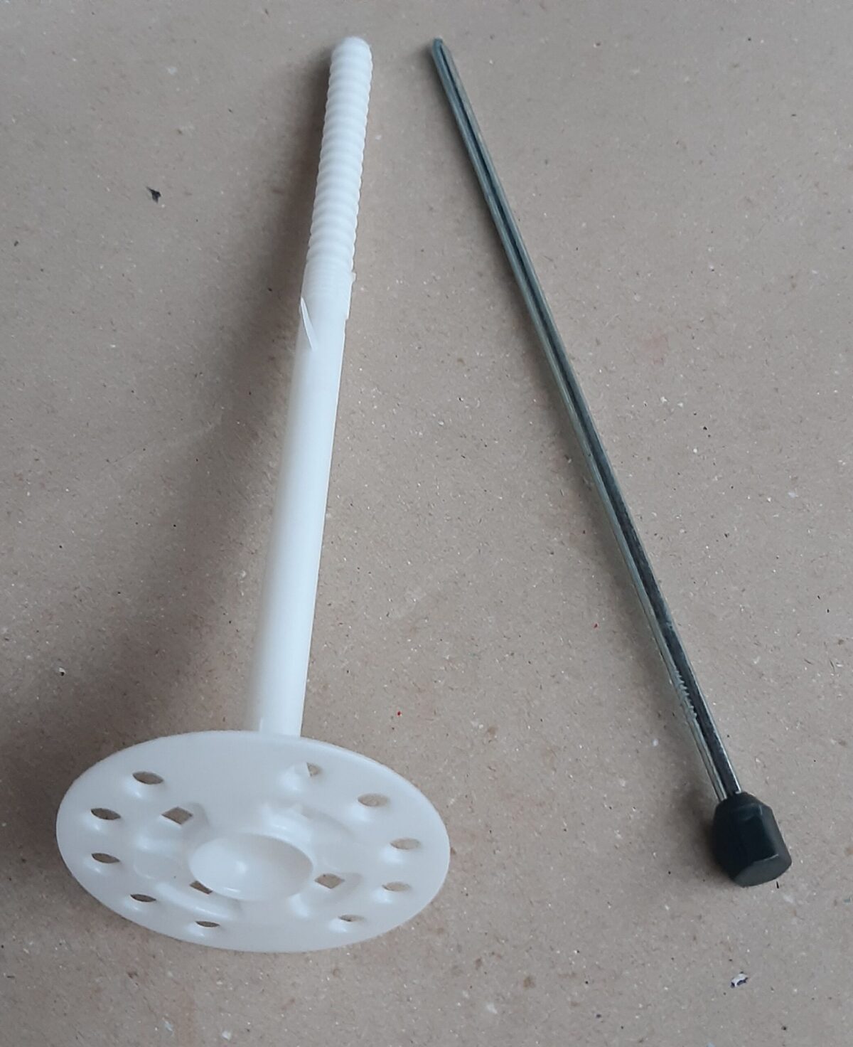 KOŁEK DO STYROPIANU TRZPIEŃ METAL ŁI 10x260 100szt.
